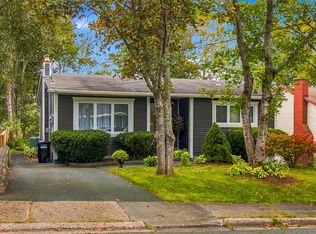 19 1st Ave, St. John's, NL A1B1N3