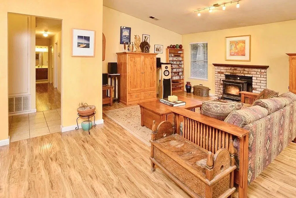 3 bed, 1544 sqft, $2,950 — Photo 3