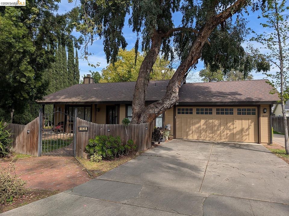 1st image of 1839 42nd St
