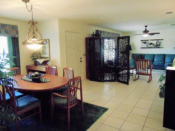 5th image of 955 Mayflower Ave