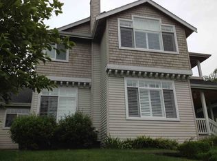 1552 NE 76th St, Seattle, WA 98115