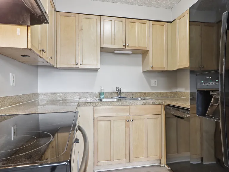 13939 E Bails Pl — Photo 8