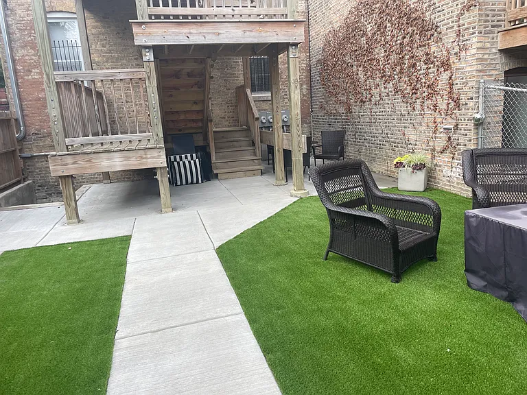 2739 W Evergreen Ave #G — Photo 14
