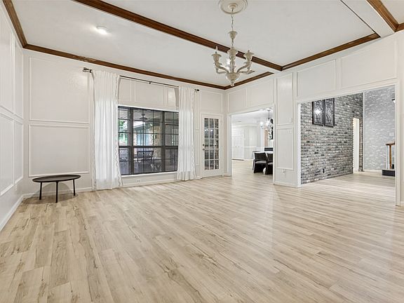 5th image of 6610 Lake Shore Dr
