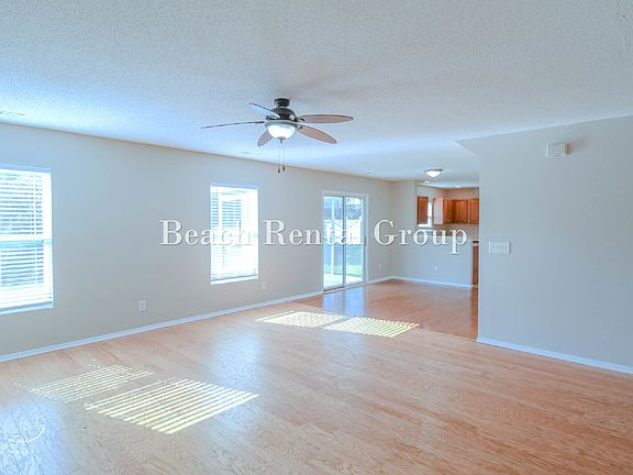 4th image of 2013 Laurel Oak Ct