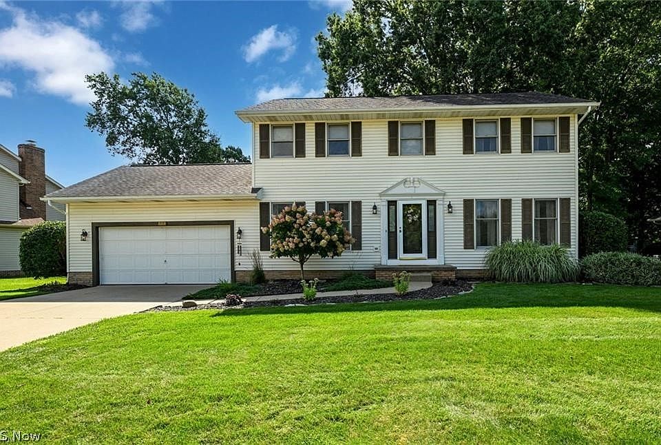 1st image of 829 Dan Ave