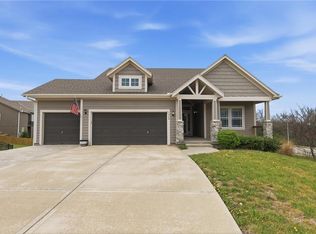 1060 N Sumac St, Olathe, KS 66061