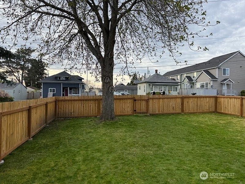 5th image of 2424 Orleans Street