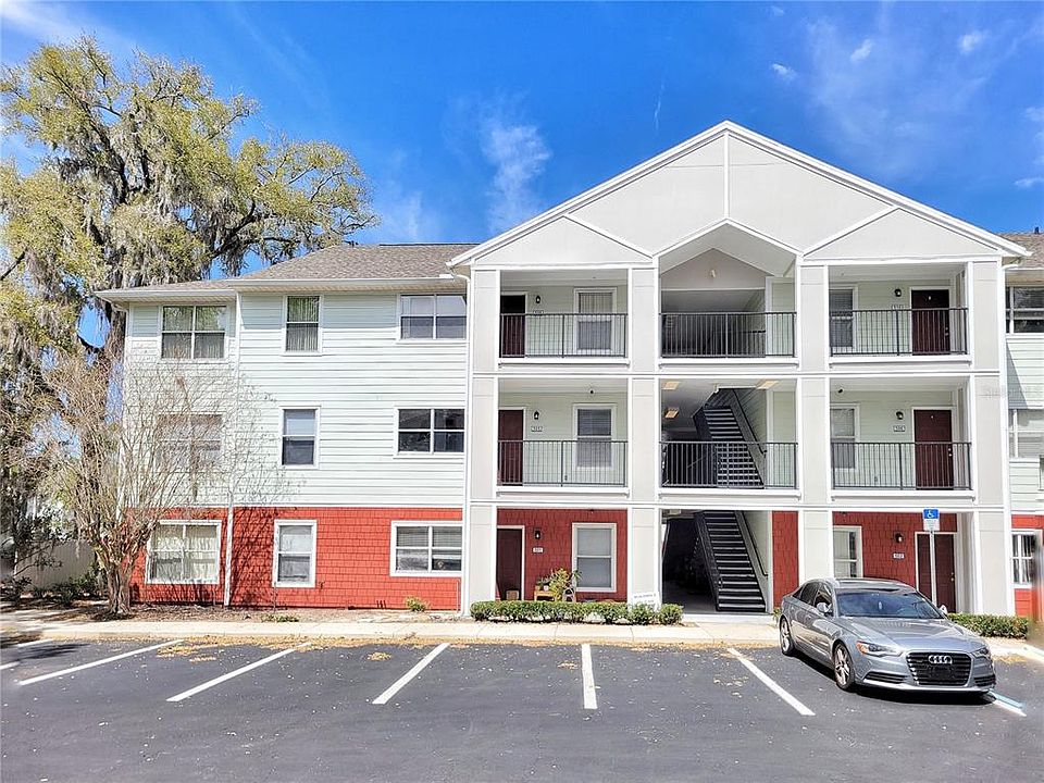 1st image of 2360 SW Archer Rd APT 505