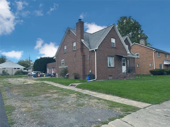 37 High St, Johnson City, NY 13790