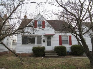 19612 Beverly Ave, Maple Heights, OH