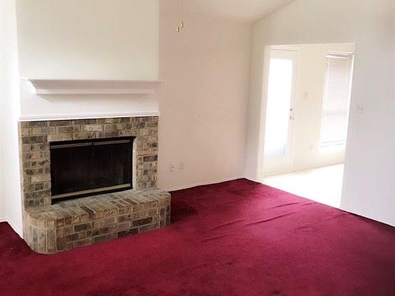 4th image of 728 Charles City Dr