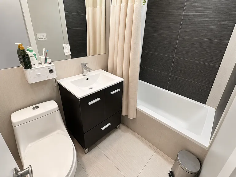 355 Stockton St #2A — Photo 10