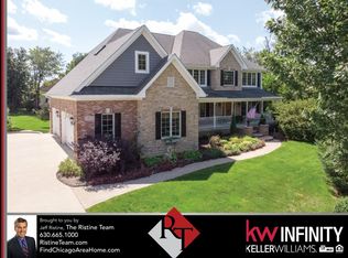 27W155 Galusha Ave, Warrenville, IL 60555