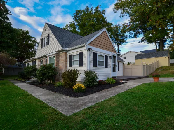 30 Poplar St, Dallas, PA 18612