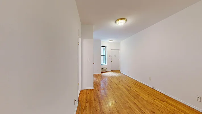 Rented by Bond New York | media 9