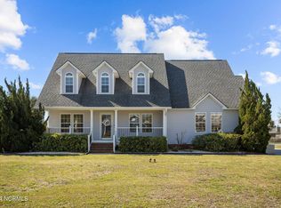 105 Osprey Ct, Newport, NC 28570