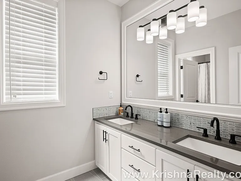 16685 NW Crossvine St — Photo 20