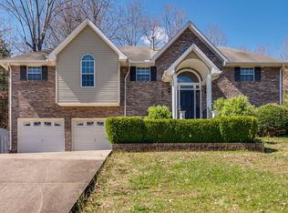 210 Brady Dr, Dickson, TN 37055