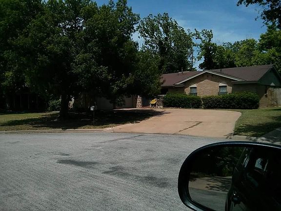 2nd image of 874 Canyon Ct
