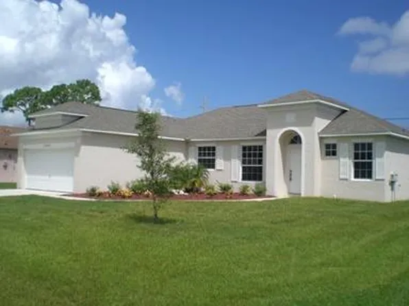 1265 SE Petunia Ave, Port Saint Lucie, FL 34952