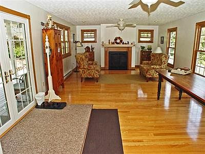 4th image of 38 Parkway Estates Dr