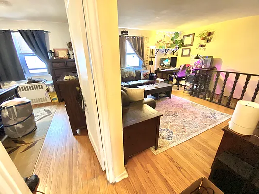 Sold by Winzone Realty Inc | media 14