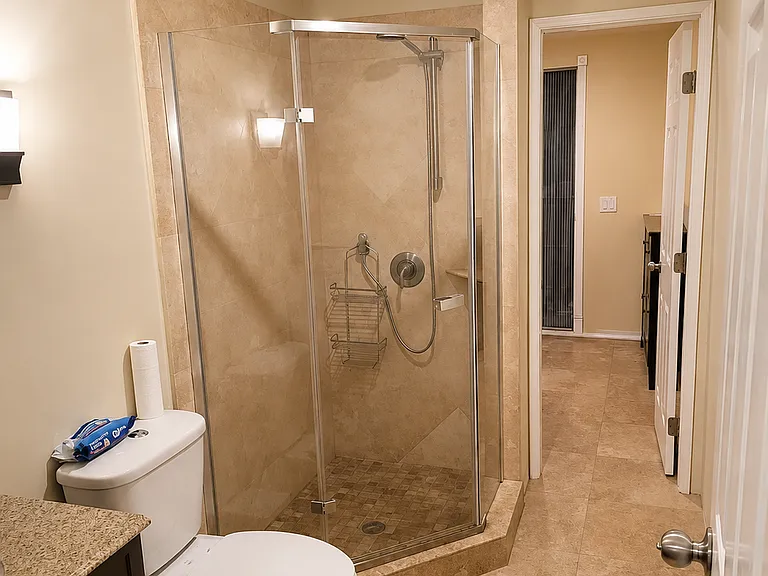 1618 W Brookdale Pl #2 — Photo 7