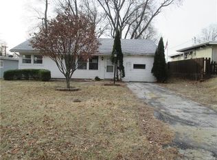 8424 Engler Ave, Saint Louis, MO 63114