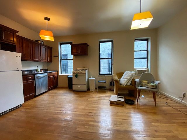 1st image of 1061 Bergen St #4C