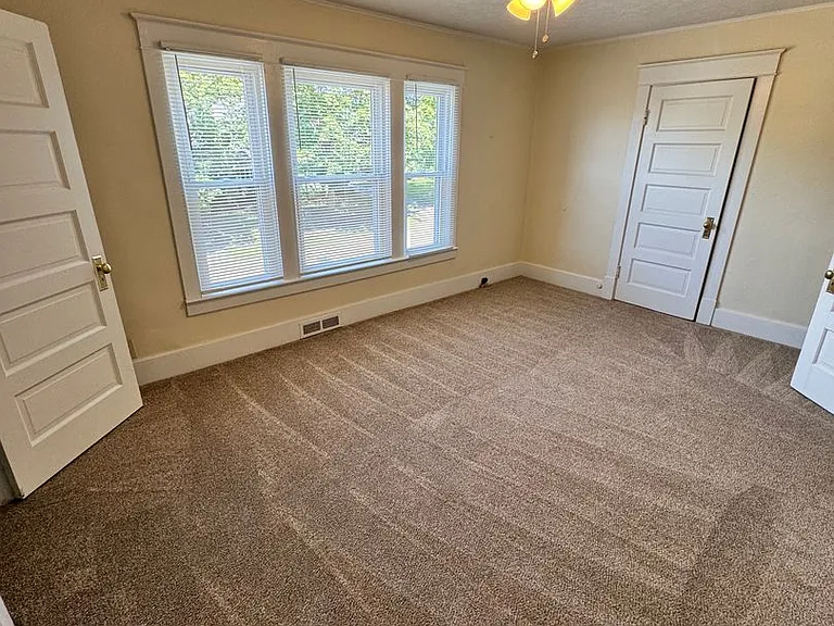 119 Olive St — Photo 18
