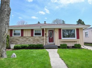 907 Roosevelt AVENUE, Racine, WI 53406