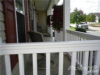 Great front covered porch