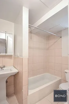 Rented by Bond New York | media 6
