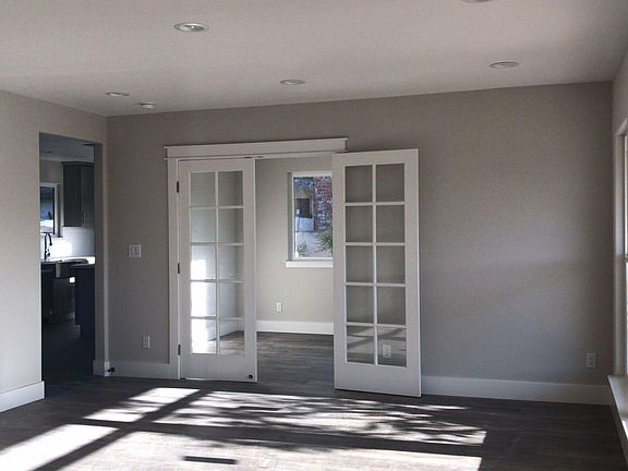 3rd image of 546 S Sunnyvale Ave #A
