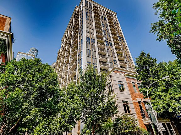 2nd image of 1335 S Prairie Ave Unit 1105