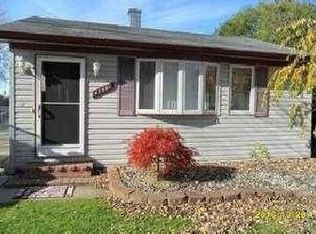 47541 Forton Rd, Chesterfield, MI 48047