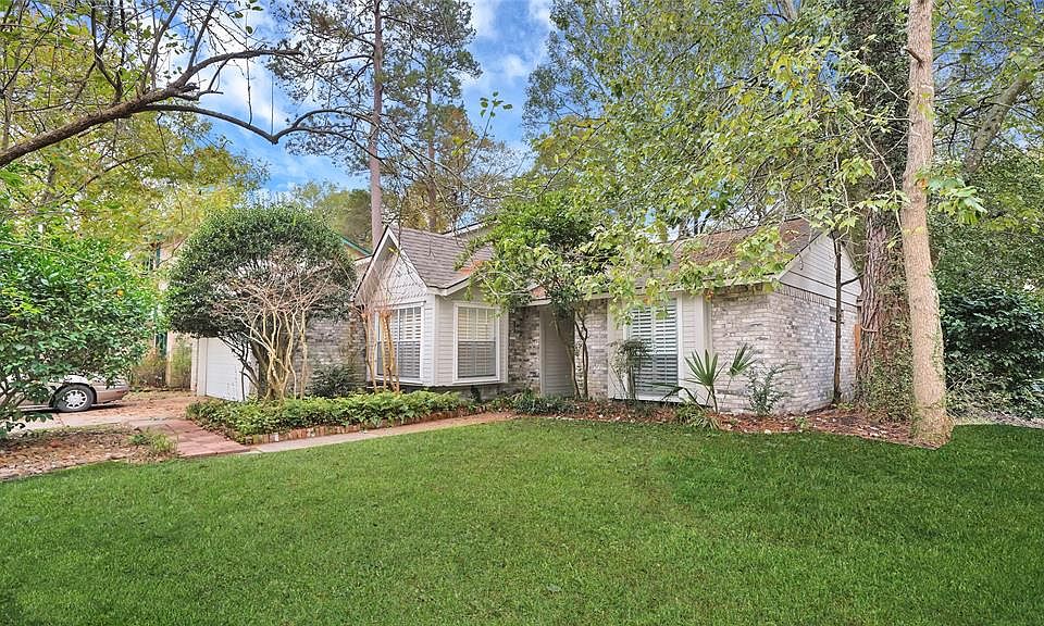 1st image of 2902 Park Garden Dr