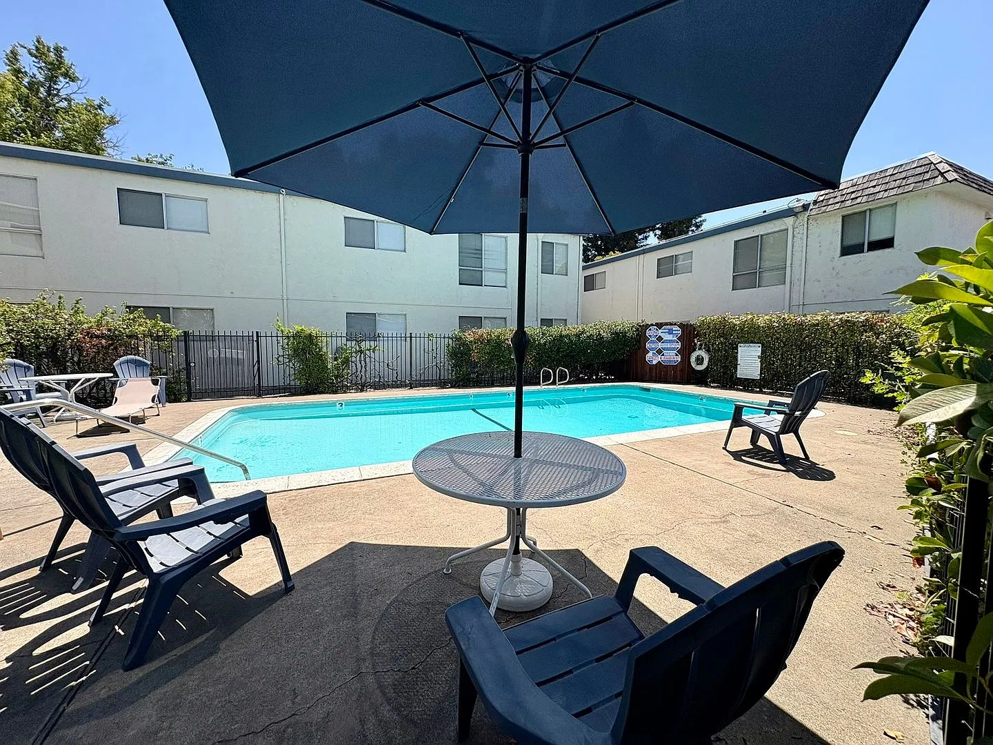 Arden Oaks Apartments — Photo 4