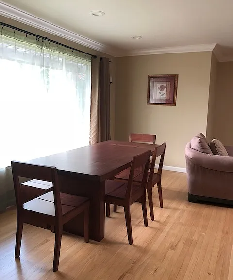 570 Carrick Ct — Photo 3