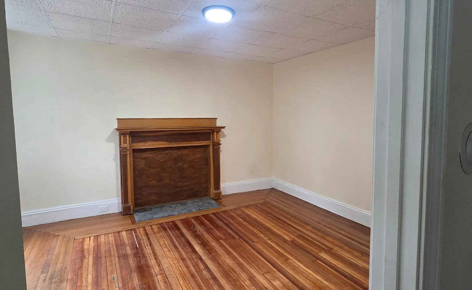 4 bed, $3,744 — Photo 4