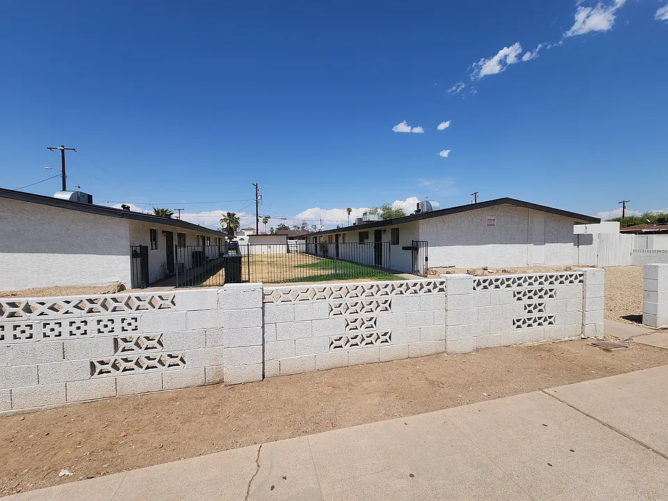 2140 W Heatherbrae Dr