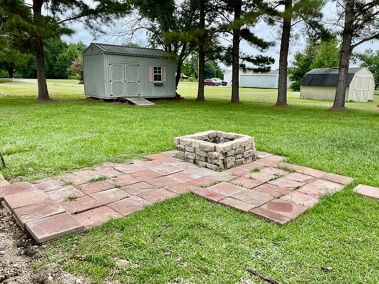 115 Lacy Ln — Photo 12
