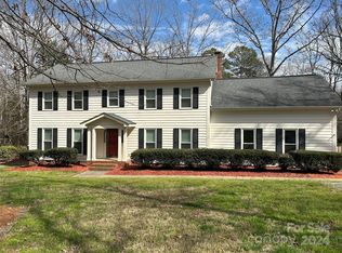 8325 Potter Rd #6, Matthews, NC 28104