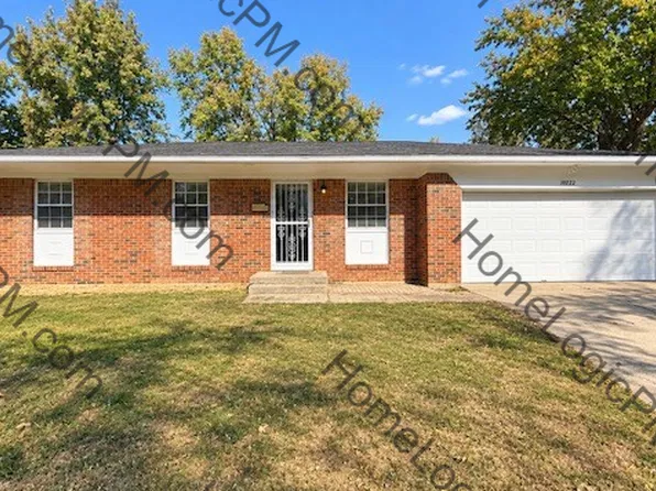 10224 Meadowlark Dr, Indianapolis, IN 46235