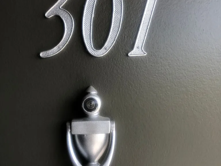 Lake Street Apartments — Photo 24