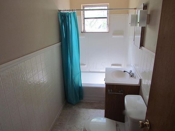 4th image of 1729-1731 Sullivant Ave