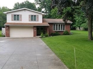 591 Griffith Rd, Akron, OH 44312