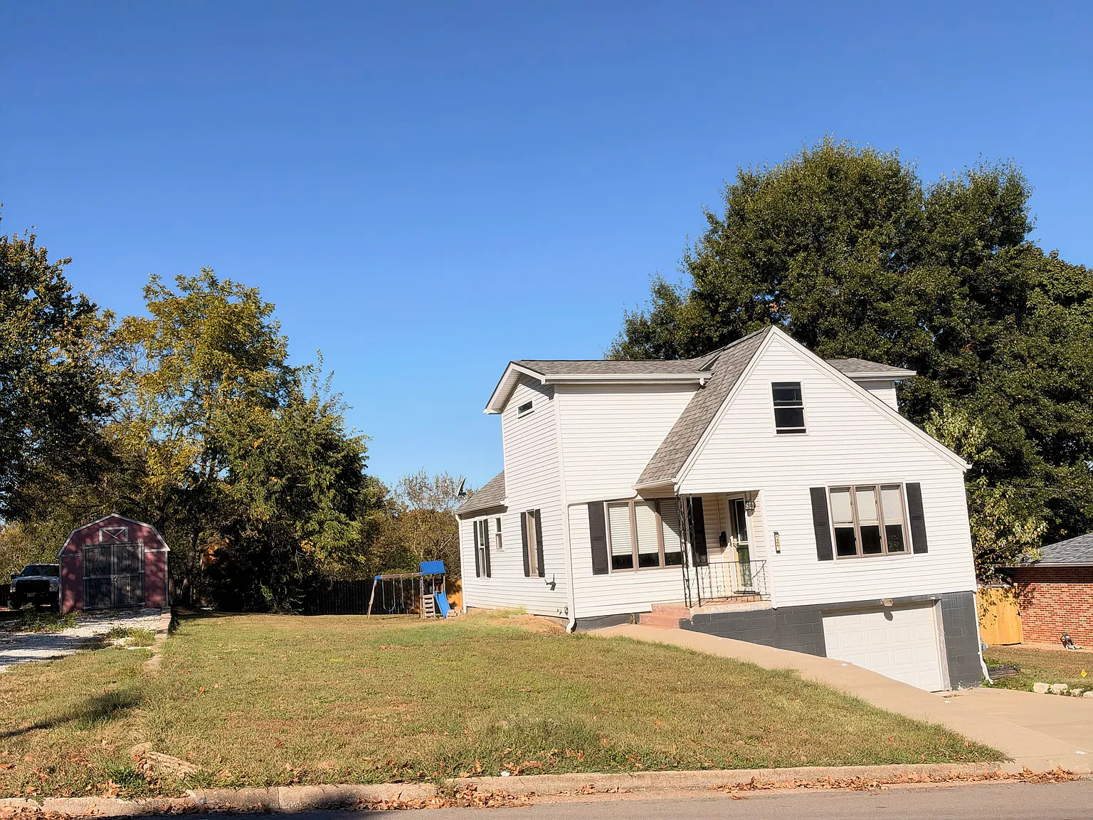 1400 Easton St — Photo 2