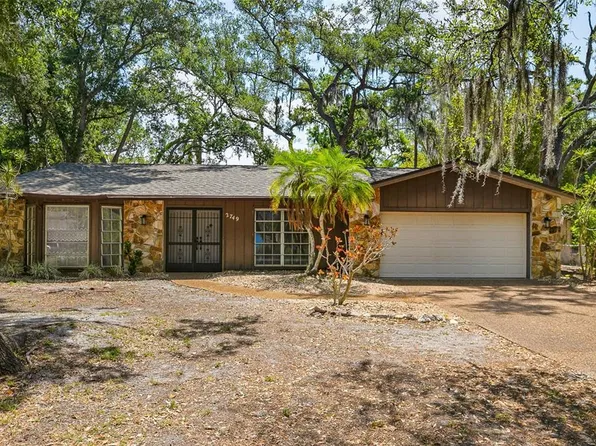 2749 Greendale Dr, Sarasota, FL 34232